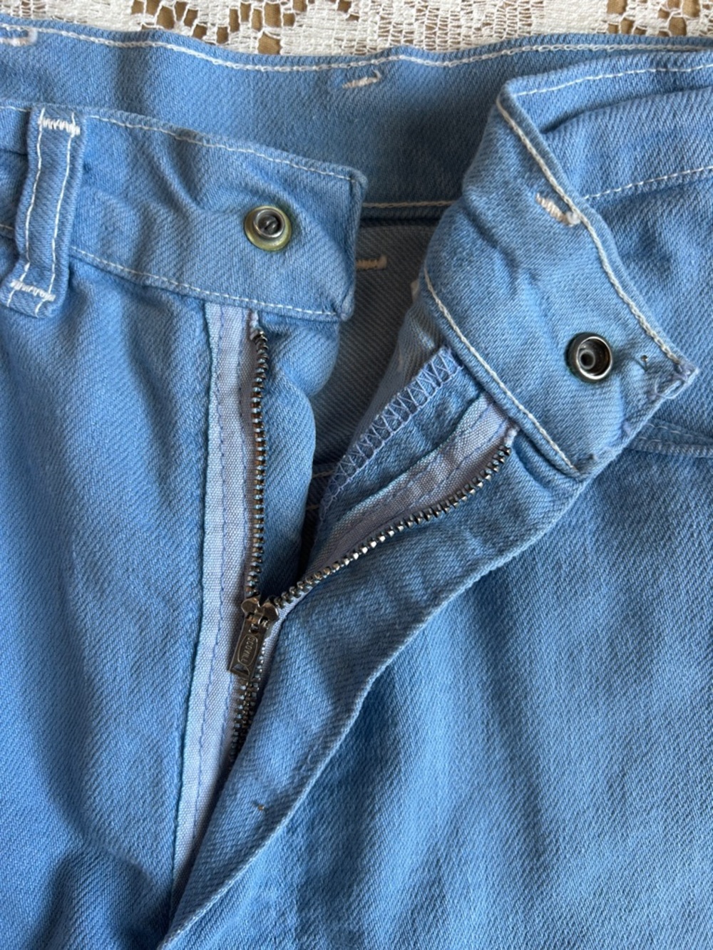 1960s/70s Wrangler Lightweight Jean Shorts, Flat Blue, Size 26 - Picture 4 of 6
